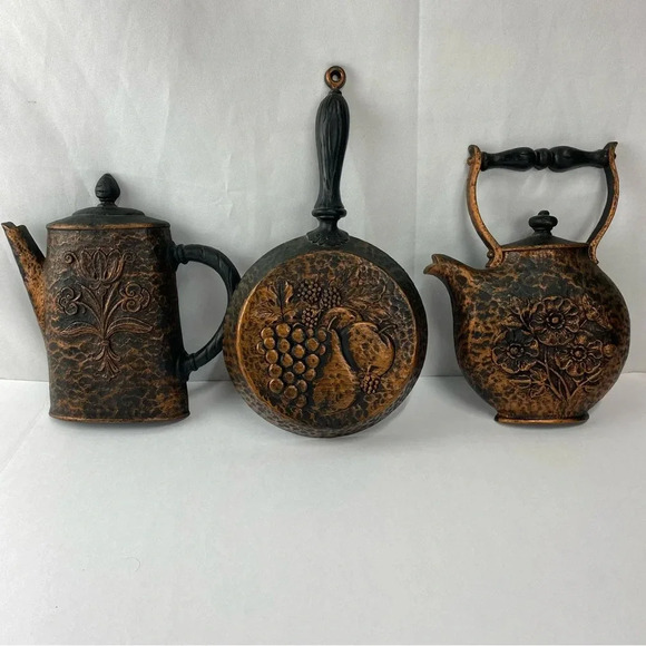 Skillet Coffee & Tea Pot SET OF 3 Kitchen Wall Decor Hangings USA Syroco Plastic - Picture 1 of 5